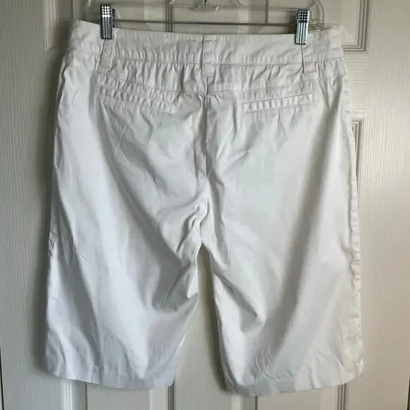 Tribal Extensible Stretch Bermuda Shorts Sz 8 White Neutral Coastal Preppy - Picture 3 of 7